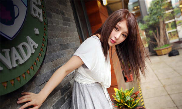 大理想找一个女性生孩子给报酬-｛找个女人生孩子多少钱｝